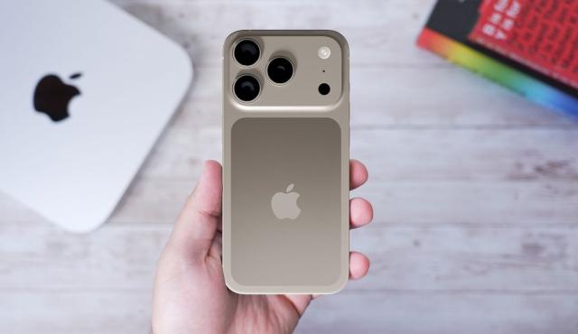 Apple confirmará el lanzamiento de la familia iPhone 17 el 9 de septiembre de 2025 en Apple Park, donde revelará los cuatro modelos: iPhone 17 estándar, el ultradelgado iPhone 17 Air y las versiones de alta gama Pro y Pro Max. El evento, llamado “Awe Dropping”, promete ser el gran anuncio tecnológico del año.
