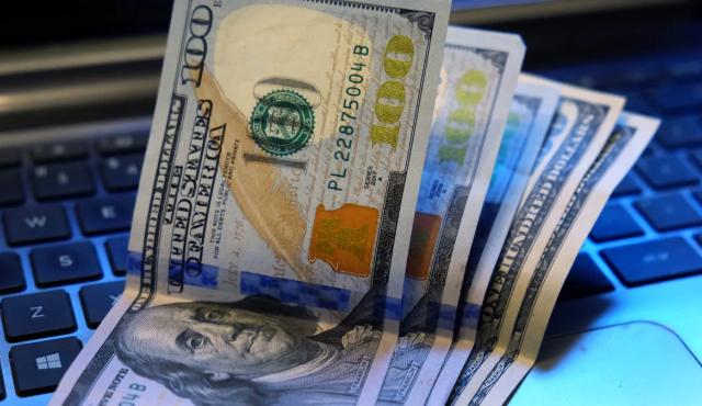 
El gobierno argentino anunció una medida que podría cambiarles mucho la vida a los miles de trabajadores freelance que cobran desde el extranjero, sobre todo quienes hacen programación, diseño, consultoría o servicios digitales.