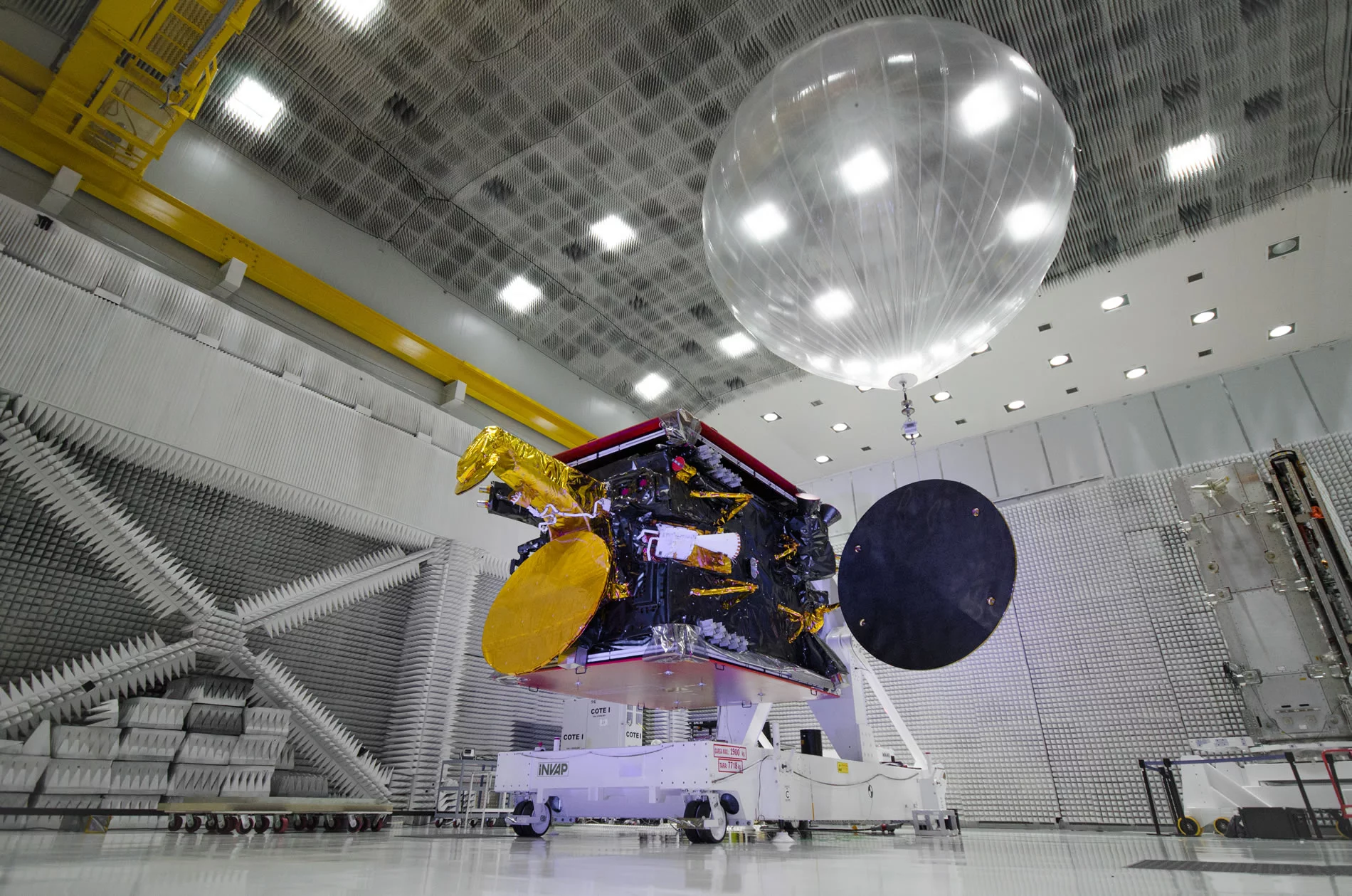 Área satelital de INVAP