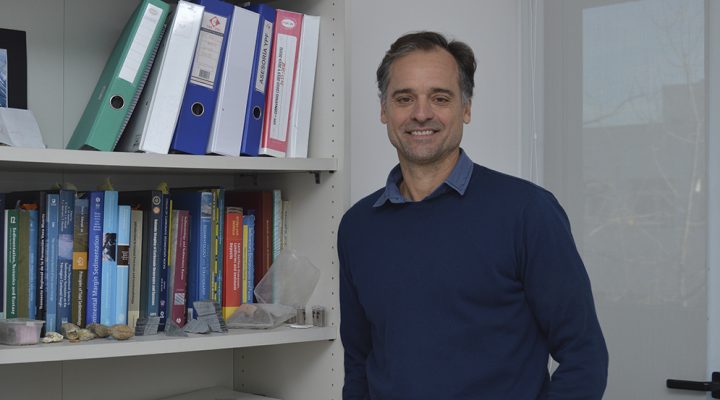Ernesto Schwarz. Foto: CONICET Fotograf&iacute;a/R. Barid&oacute;n.