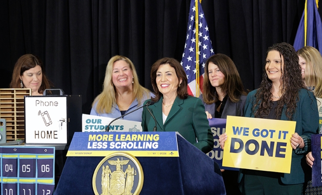  Gobernadora de Nueva York, Kathy Hochul.