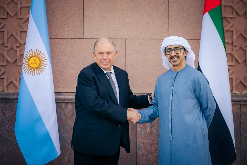 Encuentro de Gerardo Werthein en Emiratos &Aacute;rabes con el jeque Abdullah bin Zayed Al Nahyan. (WAM)