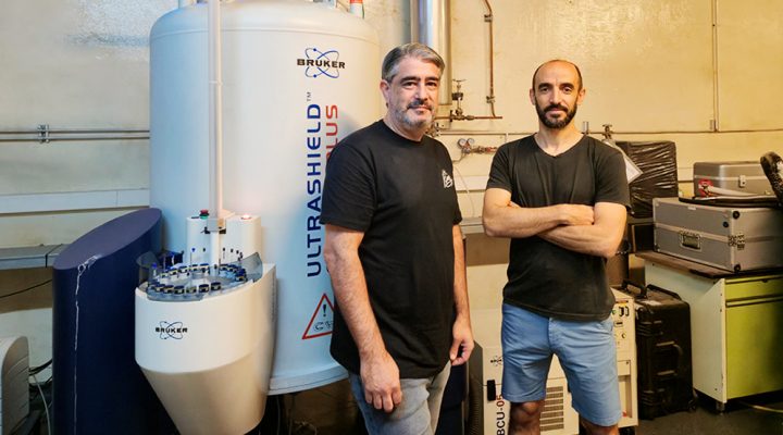 Martin Aran (izq.) y Leonardo Pellizza, también autores del estudio e investigadores del CONICET en la Fundación Instituto Leloir. Créditos: Fundación Instituto Leloir