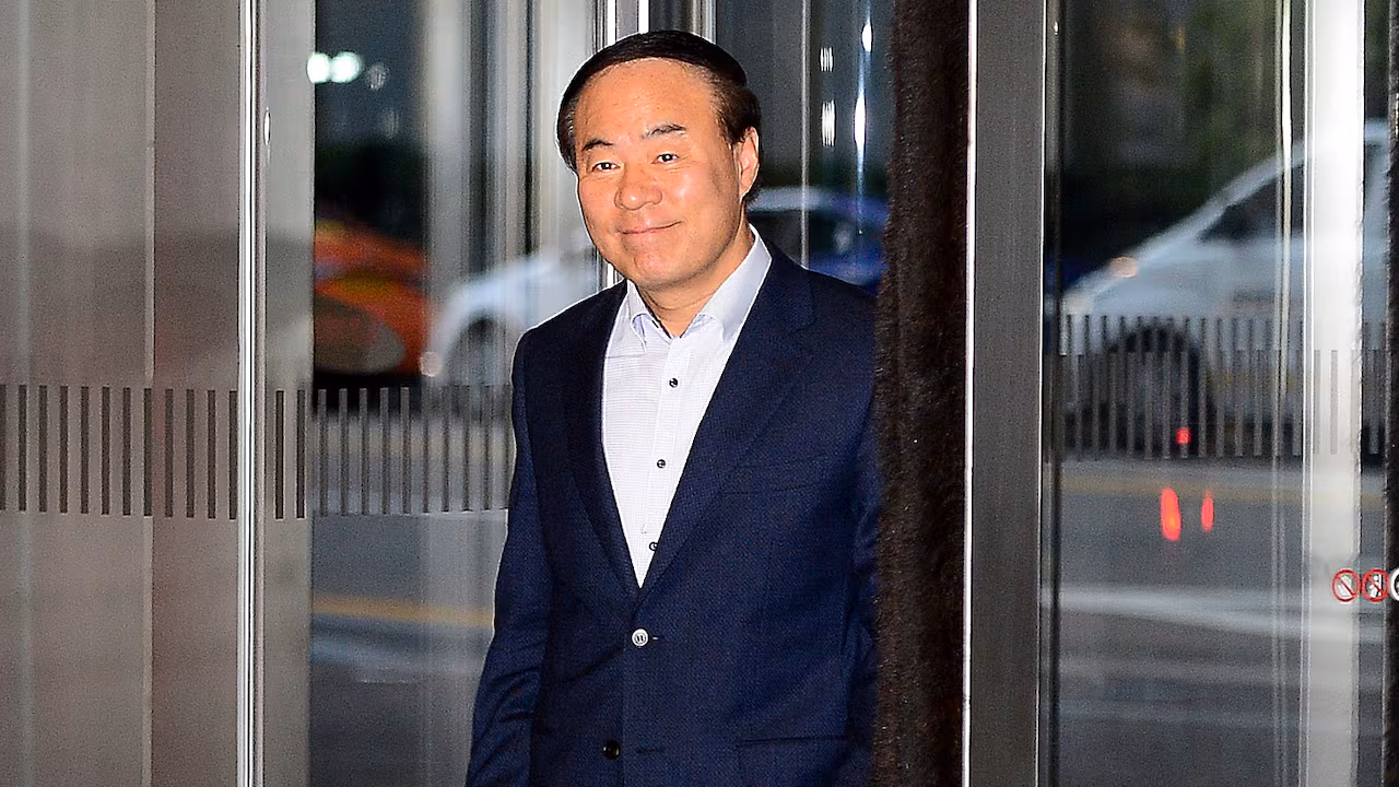 Jun Young‑hyun  - CEO de Samsung Electronics.